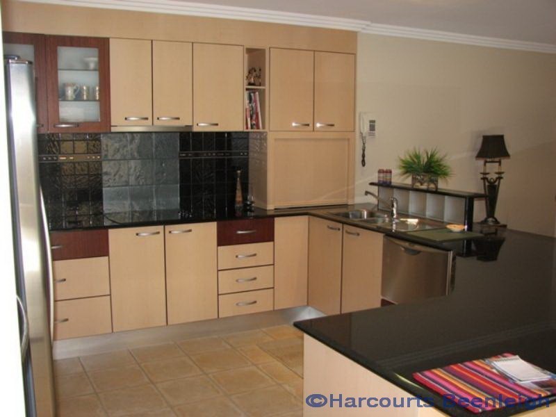 49 The Avenue, Windaroo QLD 4207