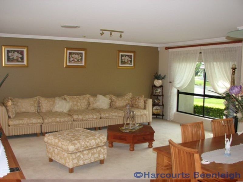 49 The Avenue, Windaroo QLD 4207