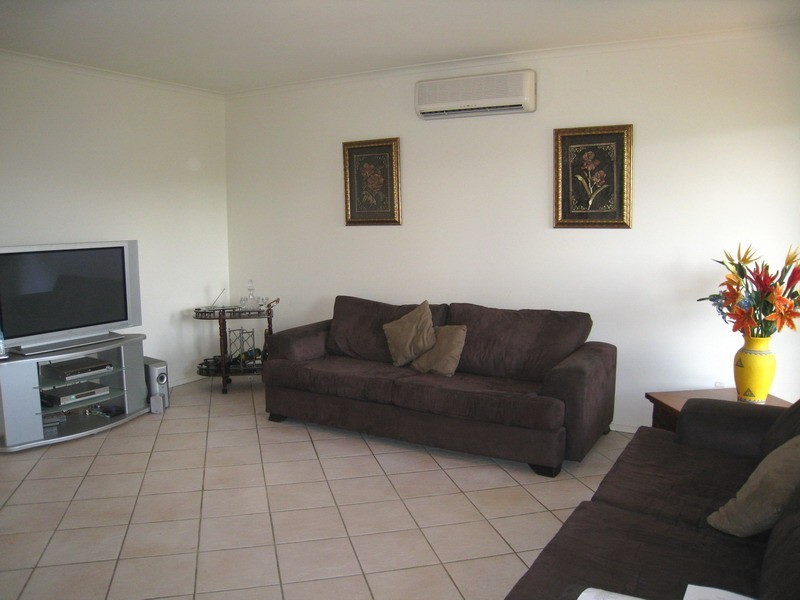 247 Mt Warren Blvde, Mount Warren Park QLD 4207