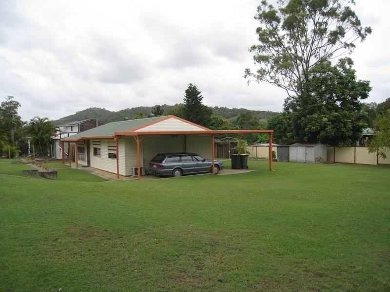 4 River Street, Eagleby QLD 4207