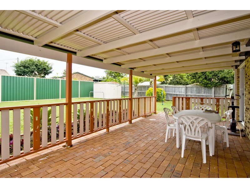 8 Cania Court, Marsden QLD 4132
