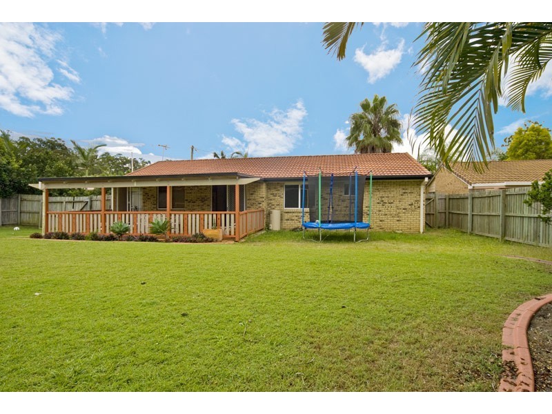 8 Cania Court, Marsden QLD 4132