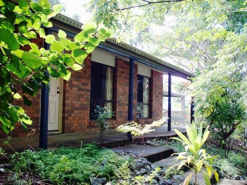 42 Avonmore Street, Edens Landing QLD 4207