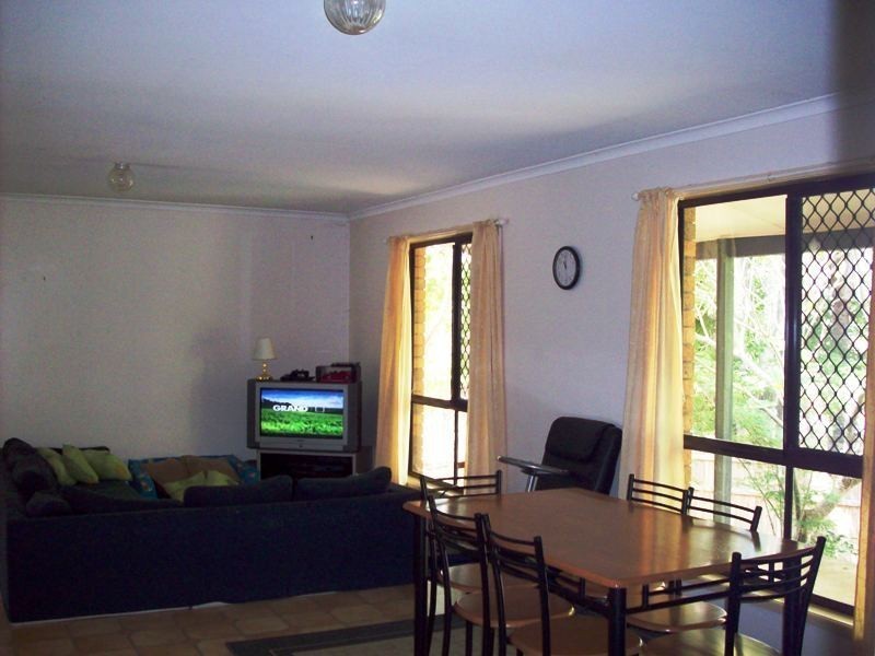 42 Avonmore Street, Edens Landing QLD 4207