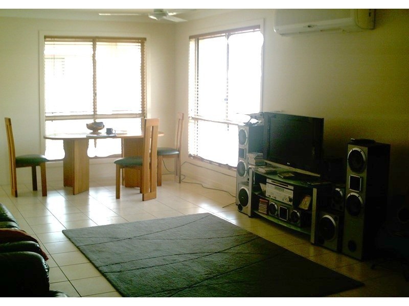 77 Lake Manchester Street, Logan Reserve QLD 4133