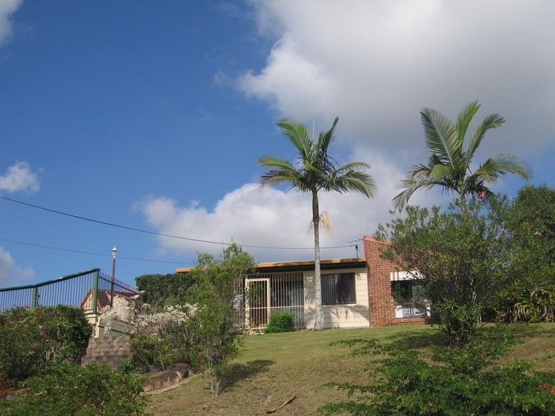 8 Auburn Street, Edens Landing QLD 4207