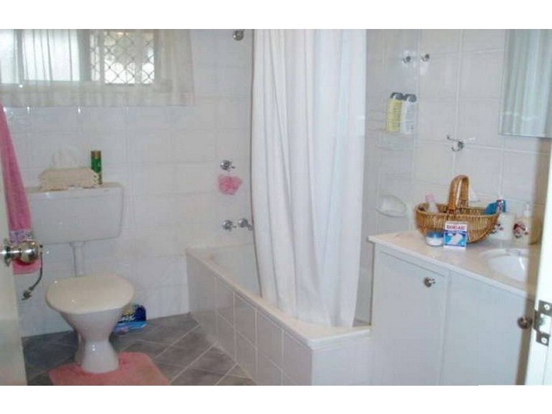 18 Winton Place, Beenleigh QLD 4207