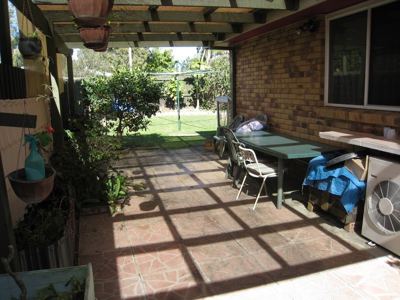 4 Bergomi Ct, Eagleby QLD 4207