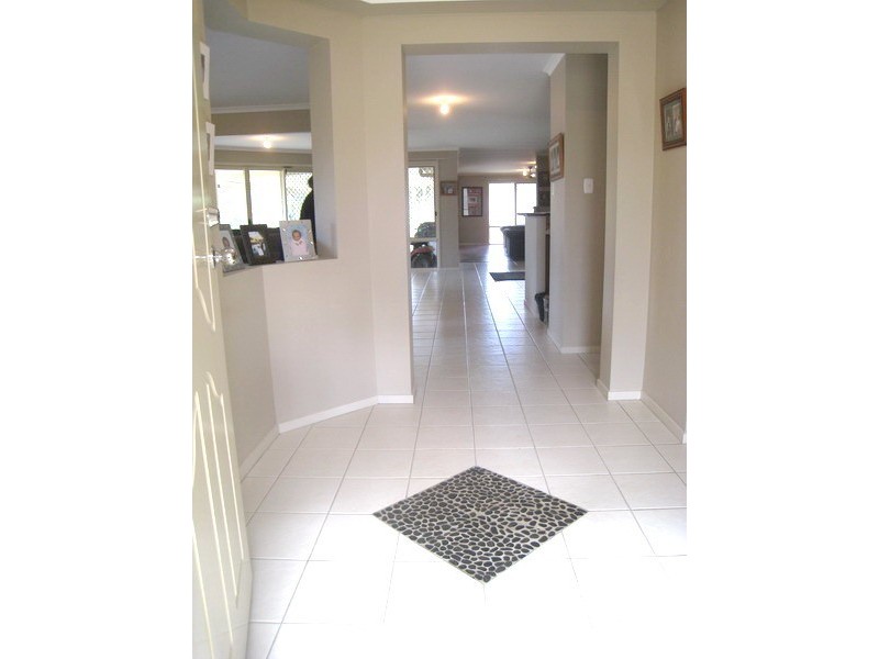 9 Quartz Place, Greenbank QLD 4124