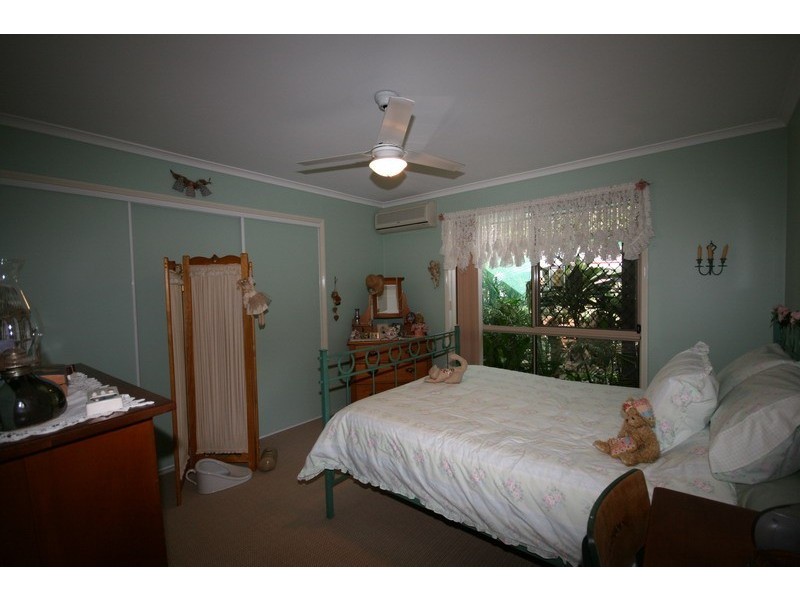 100 Pohon Drive, Tanah Merah QLD 4128
