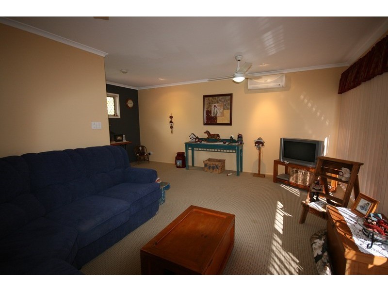 100 Pohon Drive, Tanah Merah QLD 4128