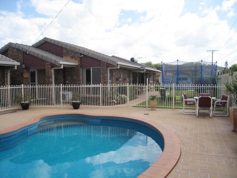 9 Carlyon Street, Mount Warren Park QLD 4207