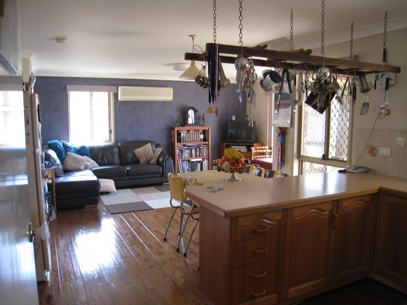 9 Carlyon Street, Mount Warren Park QLD 4207