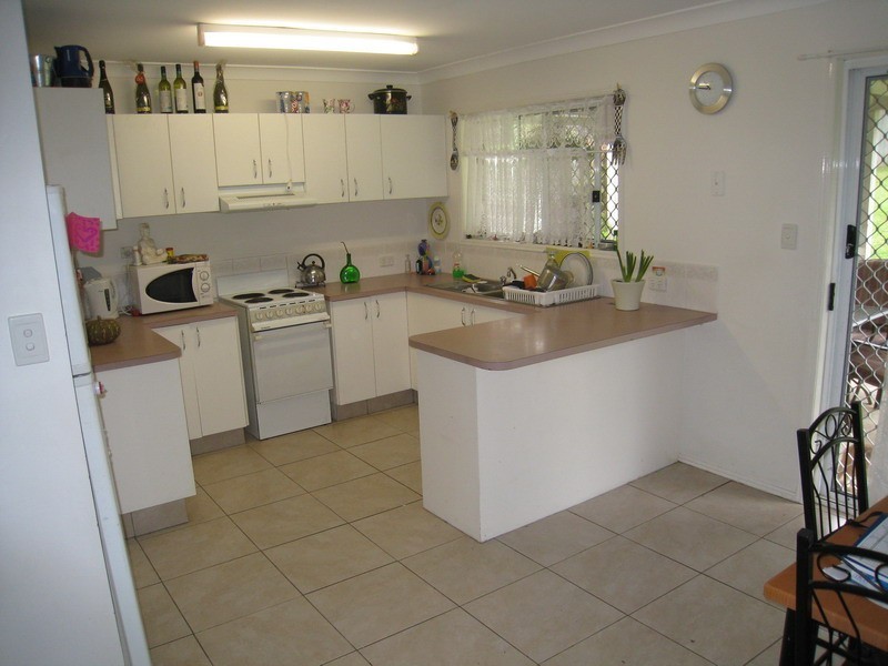 64 Avonmore Street, Edens Landing QLD 4207