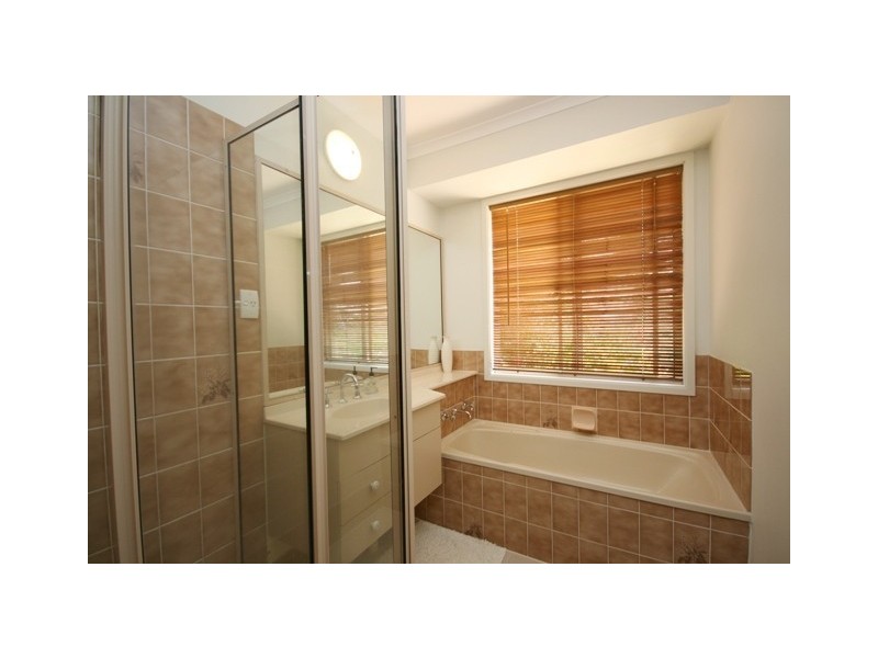 Edens Landing QLD 4207