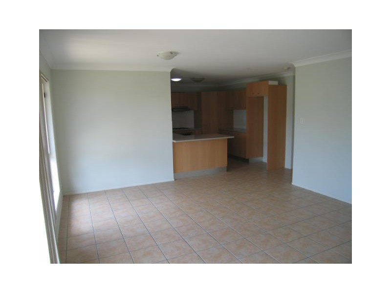 48 Kummara Road, Edens Landing QLD 4207