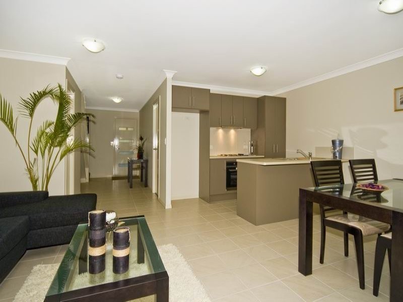 1/118 Fryar Road, Eagleby QLD 4207