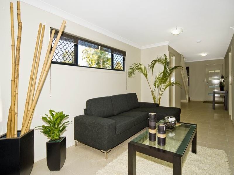1/118 Fryar Road, Eagleby QLD 4207