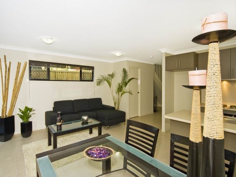 1/118 Fryar Road, Eagleby QLD 4207