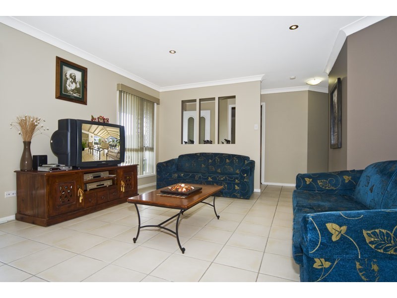 Edens Landing QLD 4207