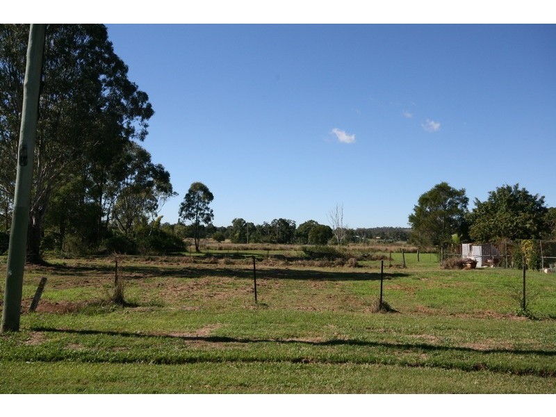 17 Lagoon Road, Waterford West QLD 4133