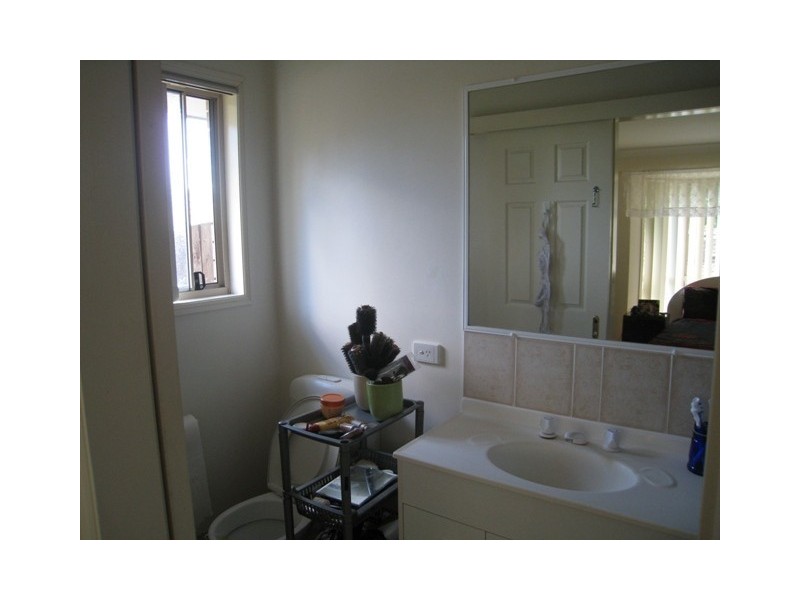 32 Chatfield Street, Edens Landing QLD 4207