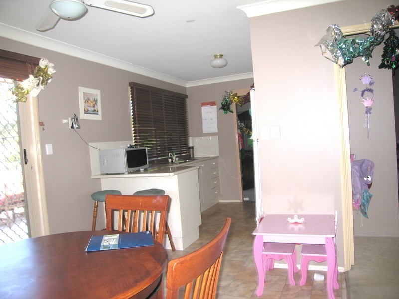 14 Duesbury Cr, Edens Landing QLD 4207
