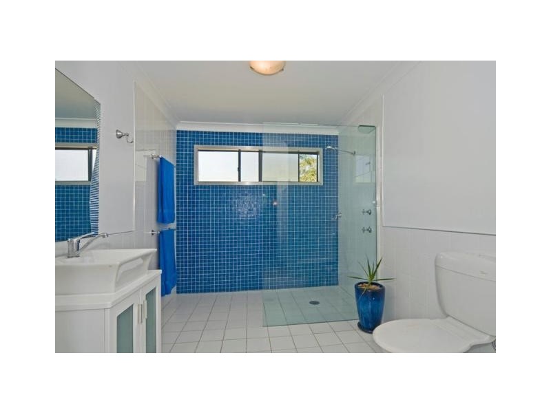 11 Tooraneedin Rd, Coomera QLD 4209