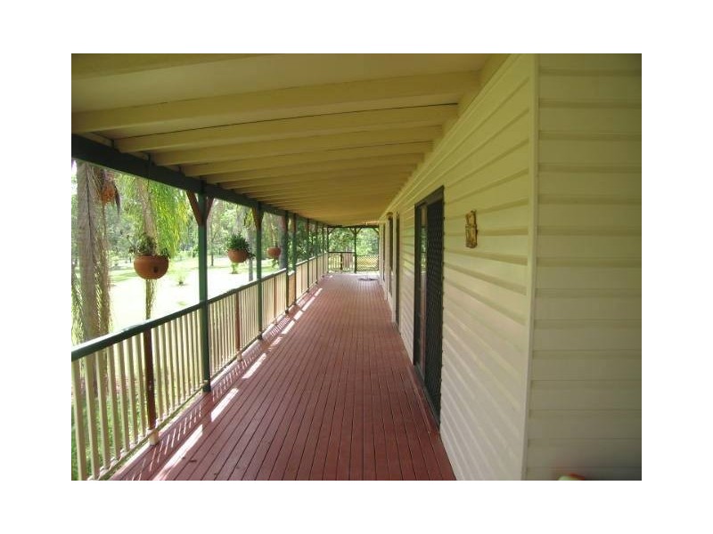 15 Maranoa Drive, Logan Village QLD 4207