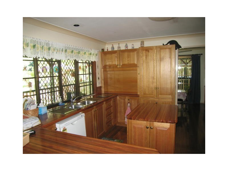 15 Maranoa Drive, Logan Village QLD 4207