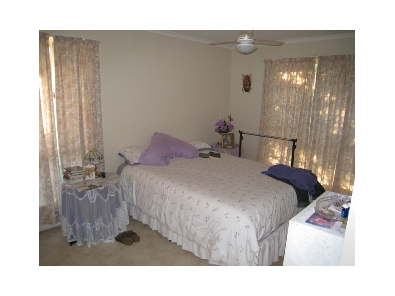 24 Carlton Close, Bethania QLD 4205