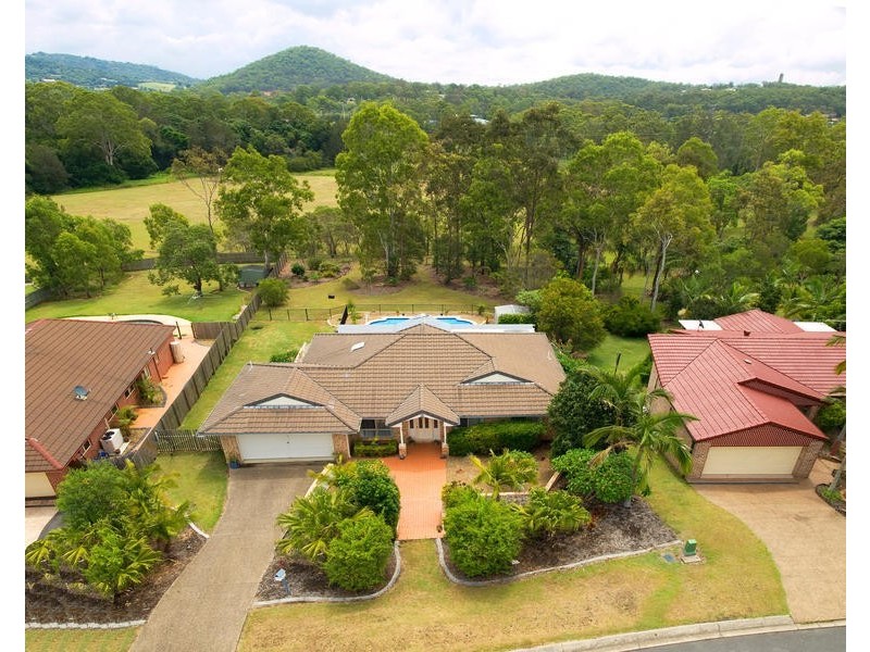 68 Yvonne Cresent, Mount Warren Park QLD 4207