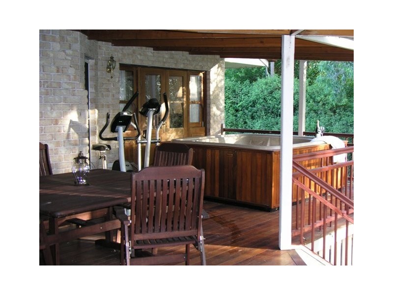 37 Sunbury Street, Buccan QLD 4207