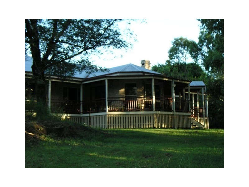 37 Sunbury Street, Buccan QLD 4207