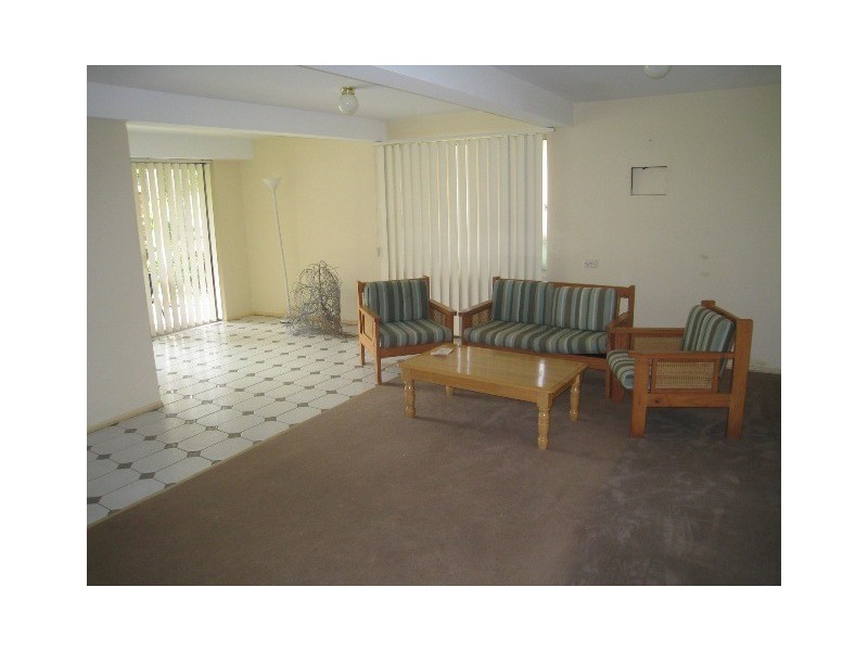 105 Chambers Flat Rd, Marsden QLD 4132
