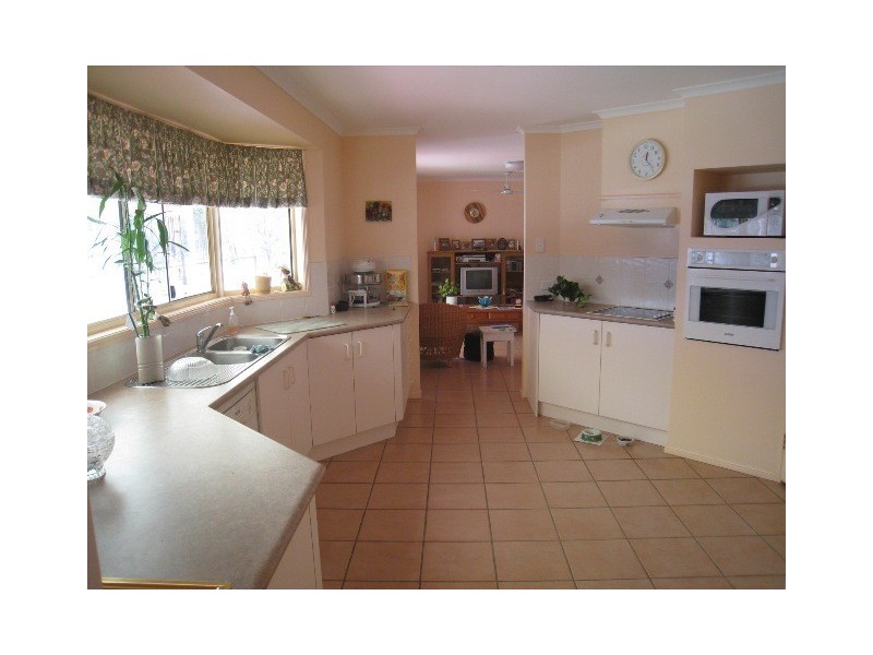 1 Munstervale Rd, Tamborine QLD 4270