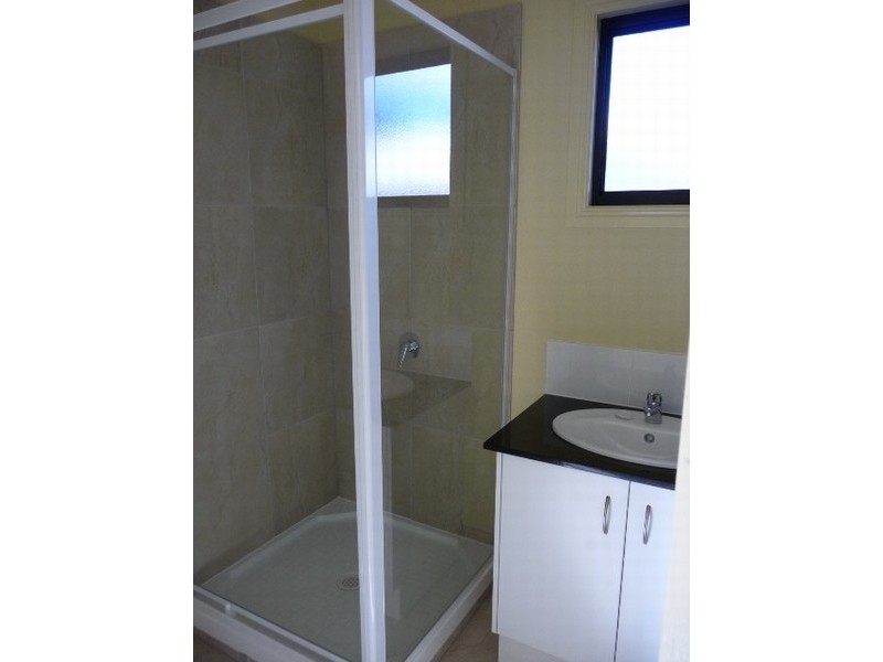 6 Bellthorpe Cres, Waterford QLD 4133