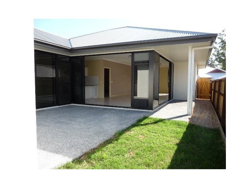 6 Bellthorpe Cres, Waterford QLD 4133