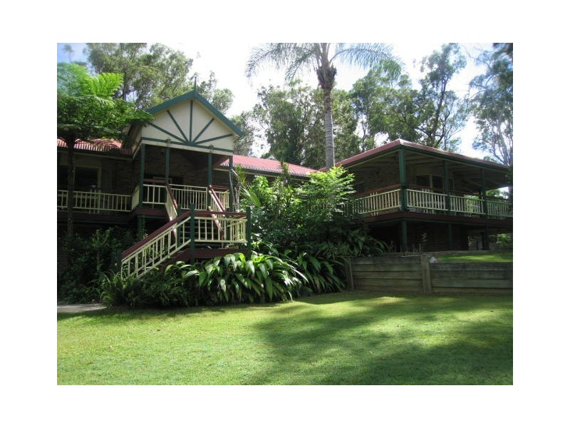 74 Hein Rd, Buccan QLD 4207