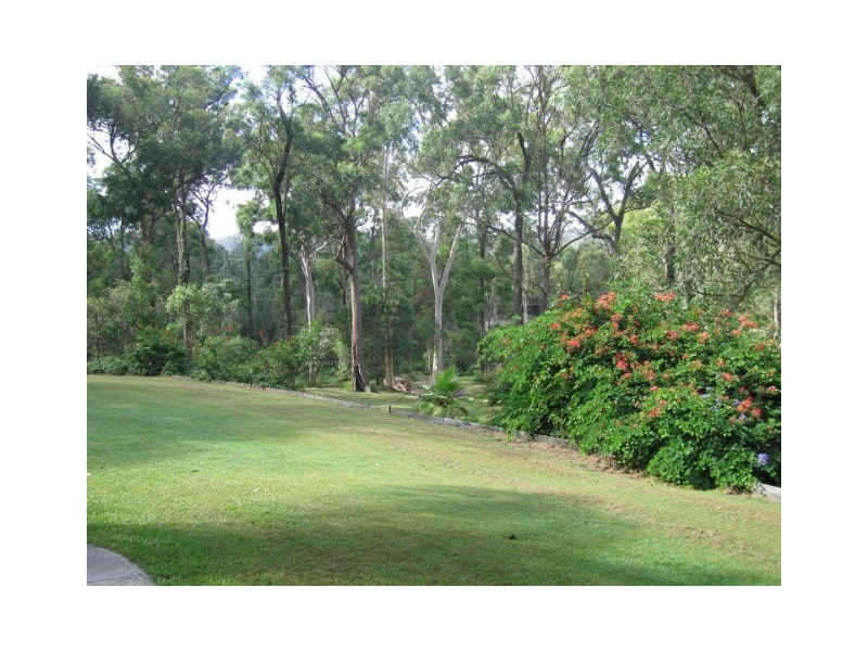 74 Hein Rd, Buccan QLD 4207