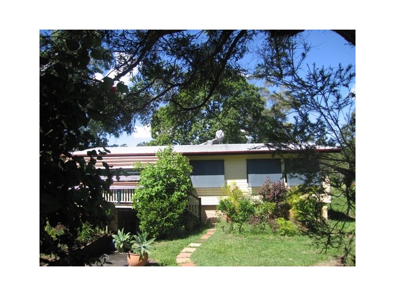 8 Darwin Street, Beenleigh QLD 4207