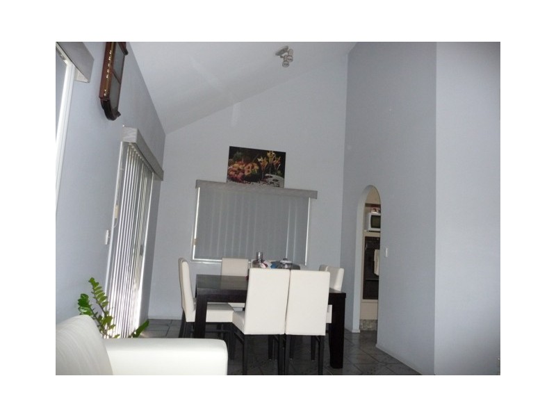 24 Wantana Cres, Edens Landing QLD 4207