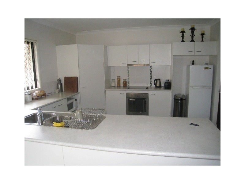 12 Benarkin Close, Waterford QLD 4133