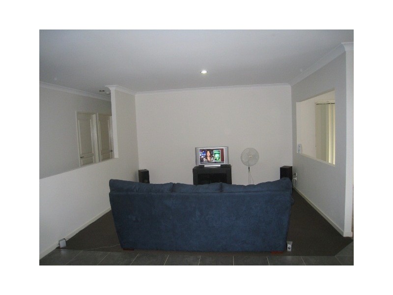 12 Benarkin Close, Waterford QLD 4133