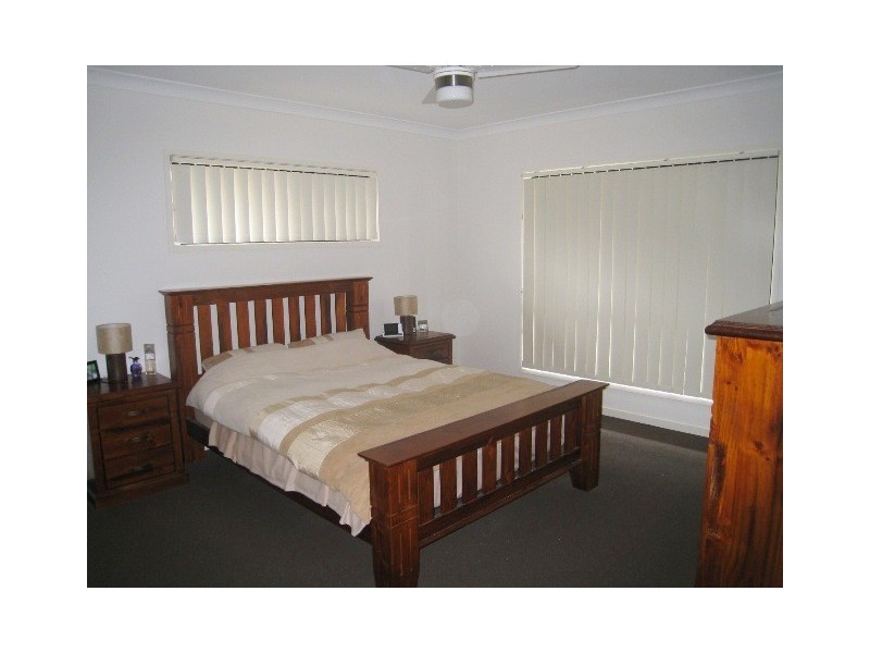 12 Benarkin Close, Waterford QLD 4133