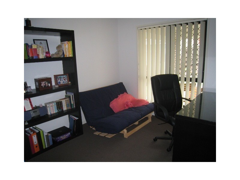 12 Benarkin Close, Waterford QLD 4133