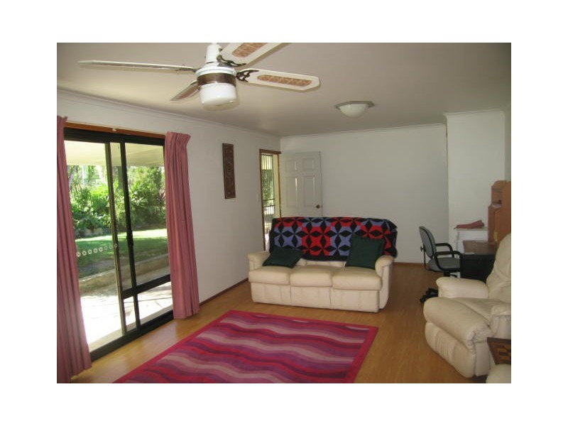 2 Jacqueline Rd, Buccan QLD 4207