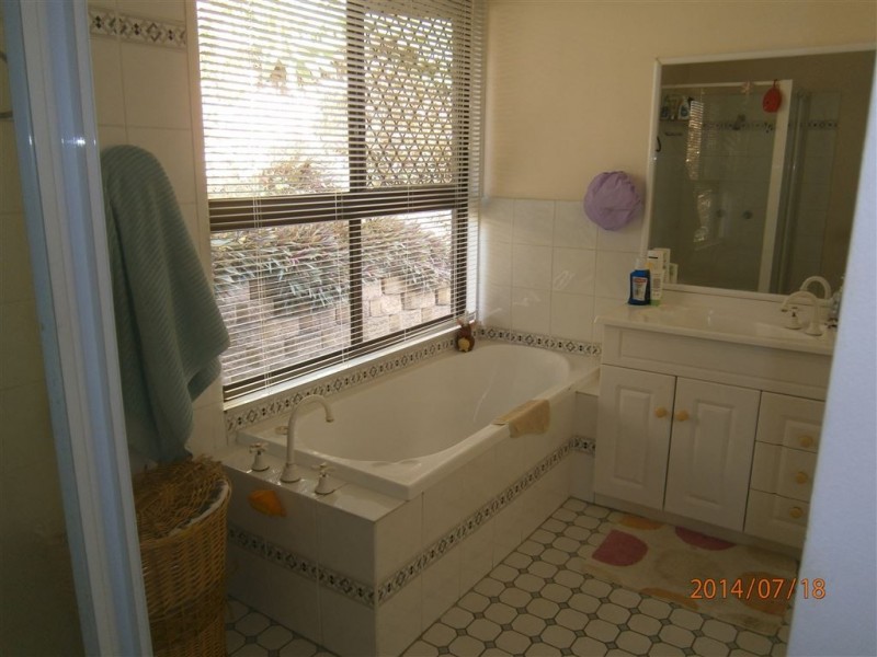 42 Louis St, Beenleigh QLD 4207