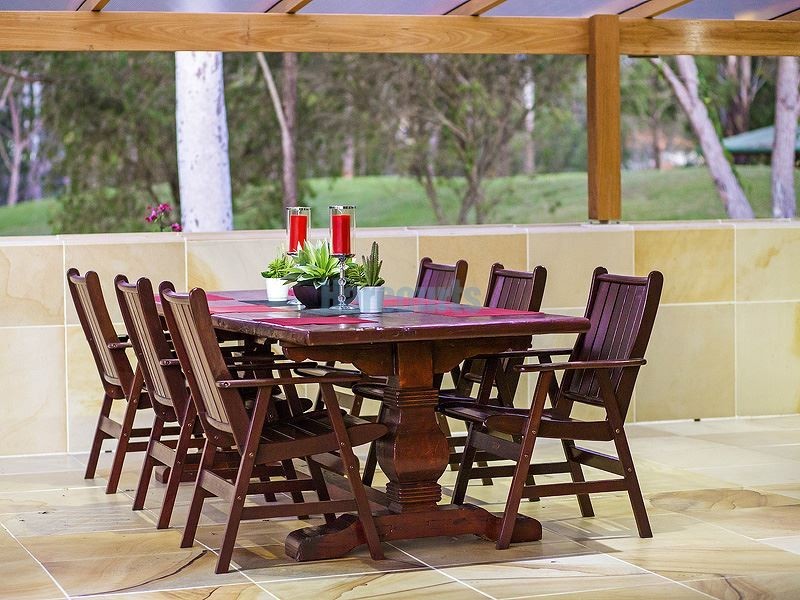 25 Hazel Court, Arundel QLD 4214