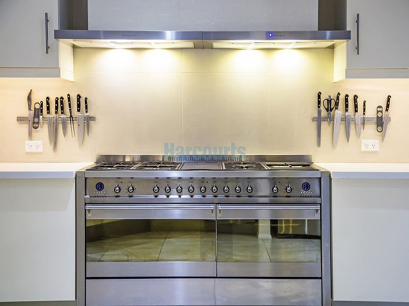 25 Hazel Court, Arundel QLD 4214